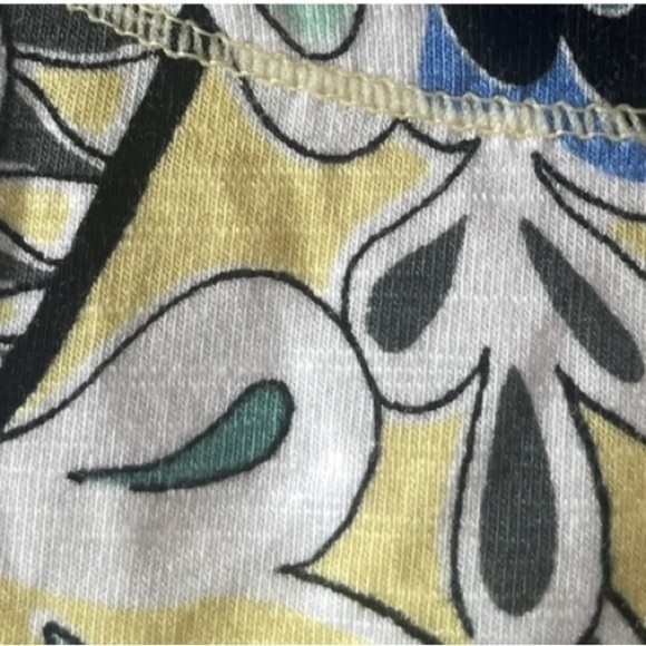 T Talbots Pasiley Roll Cuff Tee XS Floral Top Coastal Yellow Blue
NWT feminine - Picture 3 of 5